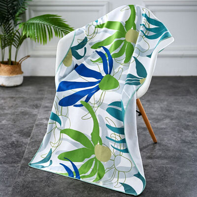 acheter Une serviette en microfibre de 75x150cm sur la plage avec impression personnalisée fabrication en ligne
