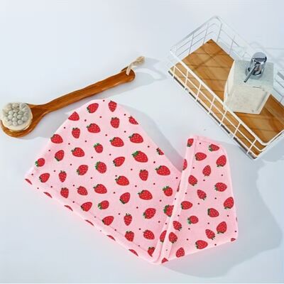 satın al Ultra Yumuşak Hızlı Kuruyan Anti-Frizz Mikrofiber Saç Kurutma Havlusu, Sevimli Çilek Tasarımıyla Çevrimiçi üretim