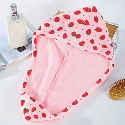 Mua Khăn quấn tóc microfiber họa tiết dâu tây – Khô nhanh, nhẹ và dịu nhẹ với tóc sản xuất trực tuyến