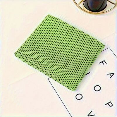 Buy Minimalist Unisex 160gsm Microfiber Sport Towel Lightweight and Quick Dry online manufacture