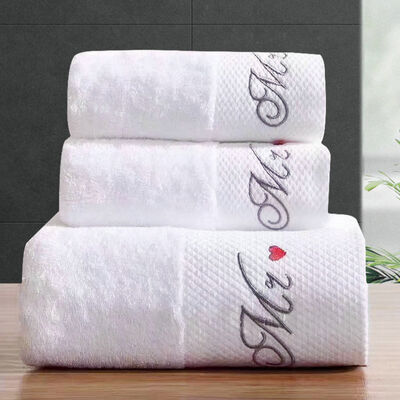 600gsm 100 % Cotton Hotel Towel Set Home Bath Towel Set Customizable Easy Cleaning